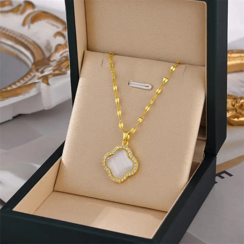 Hot Selling Waterproof 18k Gold Plated Stainless Steel Necklace Zircon Cross Heart Butterfly Letter Pendant Necklace for Women