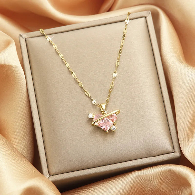 Trendy Jewelry Design 18k Gold Plated Necklace Stainless Steel Heart Butterfly Leaf Zircon Pendant Necklace Set for Women