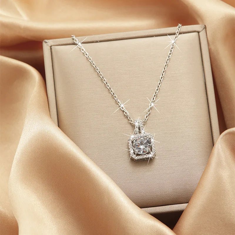 Trendy Jewelry Design 18k Gold Plated Necklace Stainless Steel Heart Butterfly Leaf Zircon Pendant Necklace Set for Women