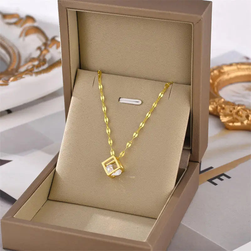 Hot Selling Waterproof 18k Gold Plated Stainless Steel Necklace Zircon Cross Heart Butterfly Letter Pendant Necklace for Women