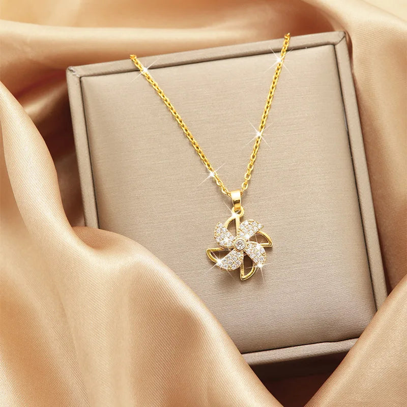 Trendy Jewelry Design 18k Gold Plated Necklace Stainless Steel Heart Butterfly Leaf Zircon Pendant Necklace Set for Women