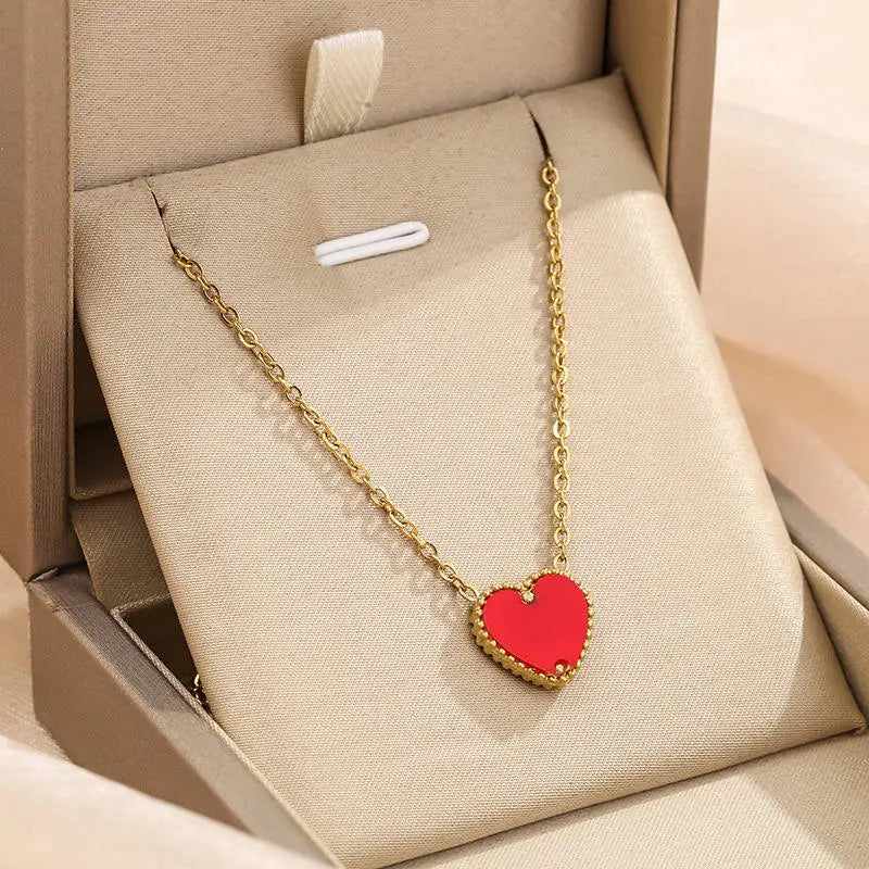 Hot Selling Waterproof 18k Gold Plated Stainless Steel Necklace Zircon Cross Heart Butterfly Letter Pendant Necklace for Women