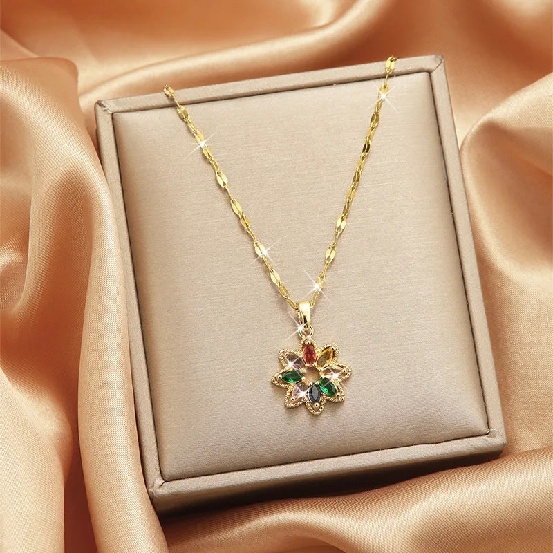 Trendy Jewelry Design 18k Gold Plated Necklace Stainless Steel Heart Butterfly Leaf Zircon Pendant Necklace Set for Women