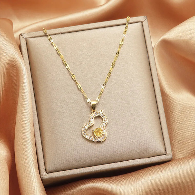 Trendy Jewelry Design 18k Gold Plated Necklace Stainless Steel Heart Butterfly Leaf Zircon Pendant Necklace Set for Women