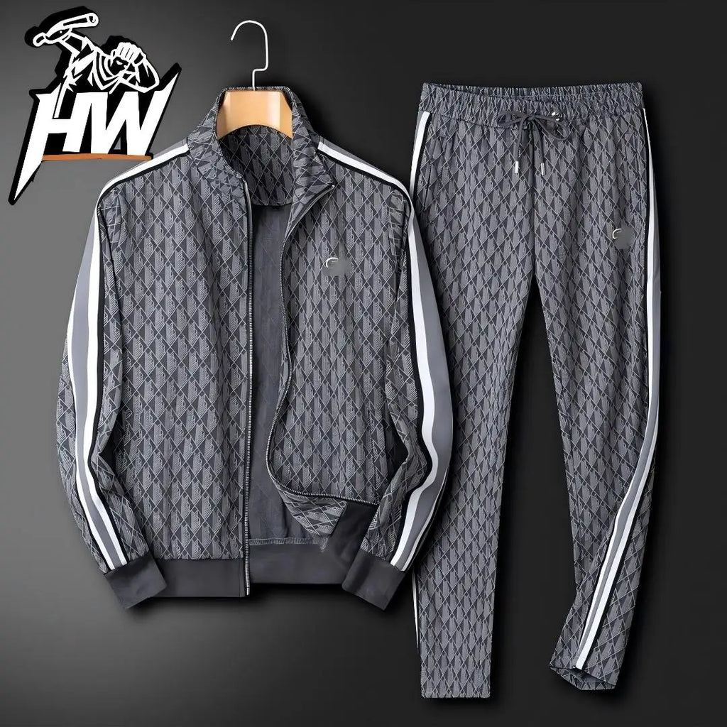 轻度定制 2026 街头服饰 Cybercore Techwear 高性能都市时尚 可持续服饰