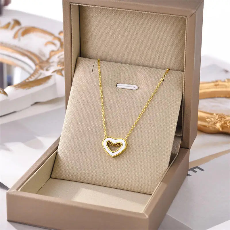 Hot Selling Waterproof 18k Gold Plated Stainless Steel Necklace Zircon Cross Heart Butterfly Letter Pendant Necklace for Women
