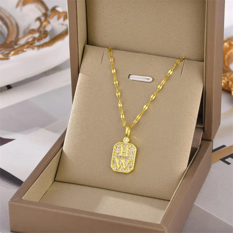Hot Selling Waterproof 18k Gold Plated Stainless Steel Necklace Zircon Cross Heart Butterfly Letter Pendant Necklace for Women