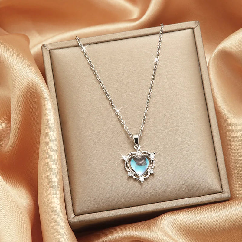 Trendy Jewelry Design 18k Gold Plated Necklace Stainless Steel Heart Butterfly Leaf Zircon Pendant Necklace Set for Women