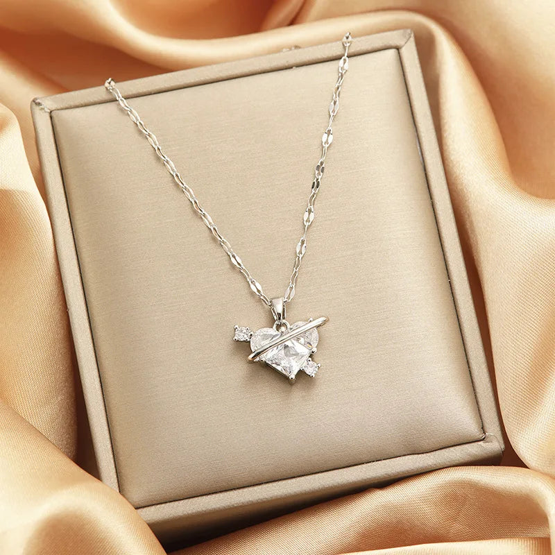 Trendy Jewelry Design 18k Gold Plated Necklace Stainless Steel Heart Butterfly Leaf Zircon Pendant Necklace Set for Women