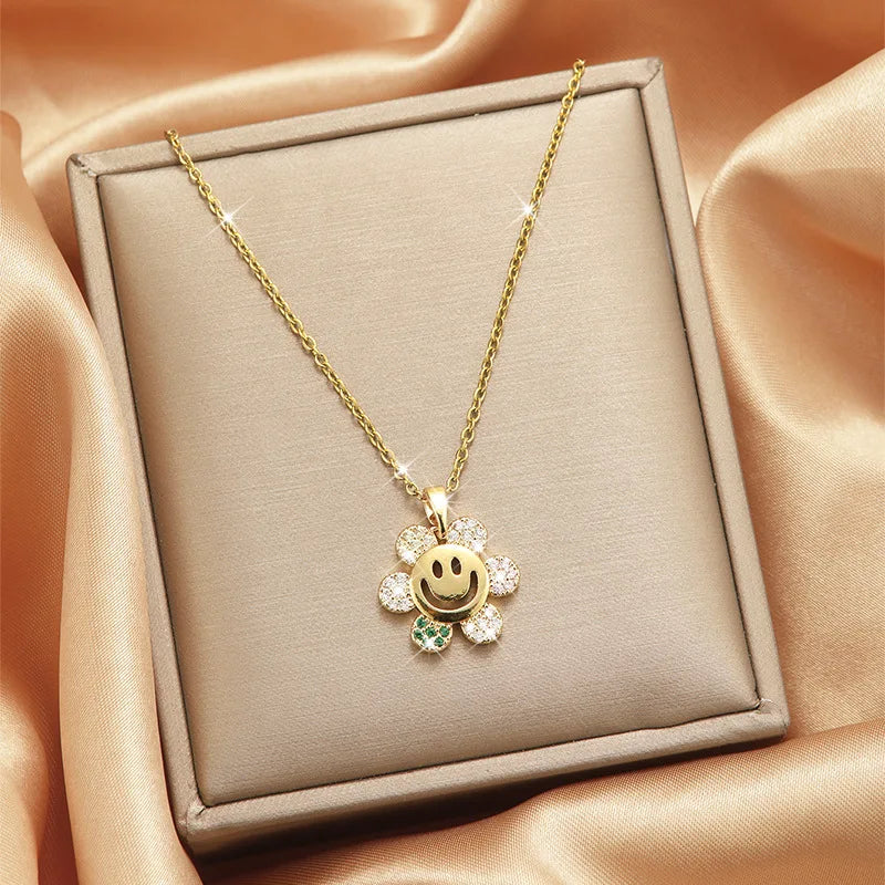 Trendy Jewelry Design 18k Gold Plated Necklace Stainless Steel Heart Butterfly Leaf Zircon Pendant Necklace Set for Women